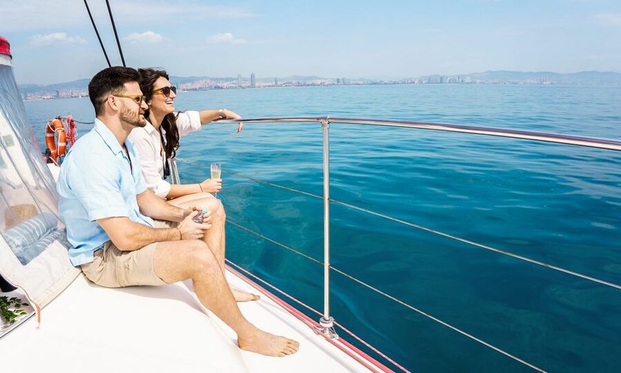 Barcelona: Sunset or Day Catamaran Cruise with Tapa & Drink - How the cruise handles poor weather