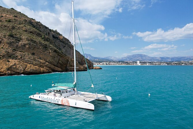 Bay trip in Calpe or Altea with a sailing catamaran - Service quality and the risk of poor weather