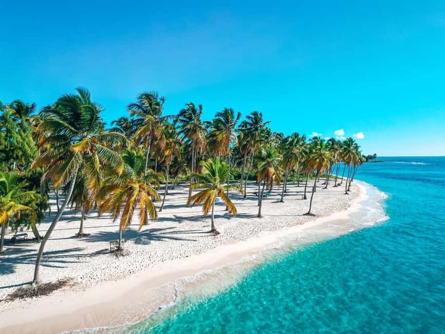 Bayahibe: Saona Island Catamaran Cruise with Natural Pool - Starting in Bayahibe, the gateway to Saona