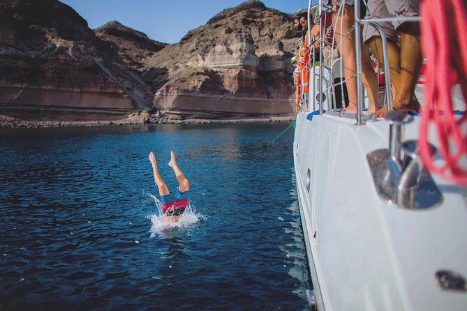 Beautiful Day Catamaran Caldera Cruise incl. Meal & Drinks - Transfers, timing, and the end of the cruise