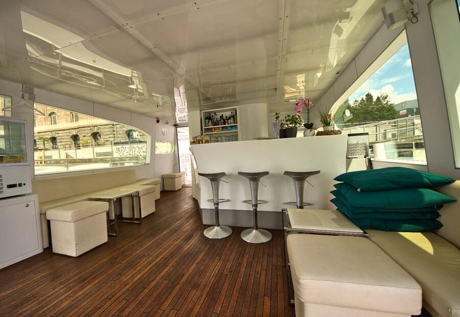 Berlin: Exclusive Boat Tour on a Solar-Powered Catamaran - Central Station and the Pregnant Oyster