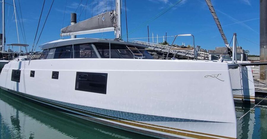 Boat in Algarve - Luxury Catamaran - Lagos - Alvor Bay offers a different kind of coastline