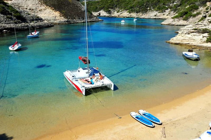 Bonifacio: Catamaran trip with snorkeling at the Lavezzi Islands - The Hour on the Water Between Stops