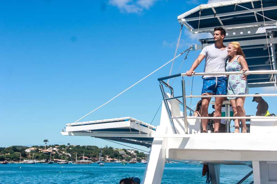 Búzios: Catamaran Boat Tour - The first stop near João Fernandes and Coral Park