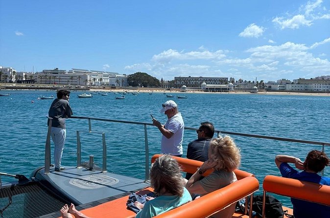 Cádiz Trimillennial Catamaran Navigation - Who should book this catamaran?