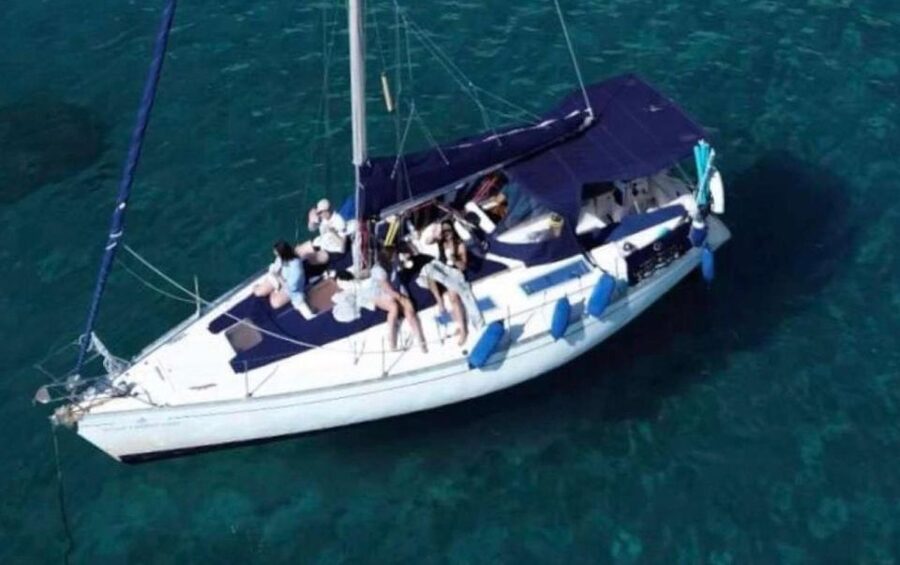 Cagliari: Catamaran Tour, Swimming, Snorkeling, & Prosecco - Seasickness, weather, and practical preparation