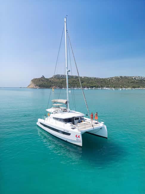 Cagliari: Catamaran Tour to the Gulf of the Angels - What the catamaran is like on board