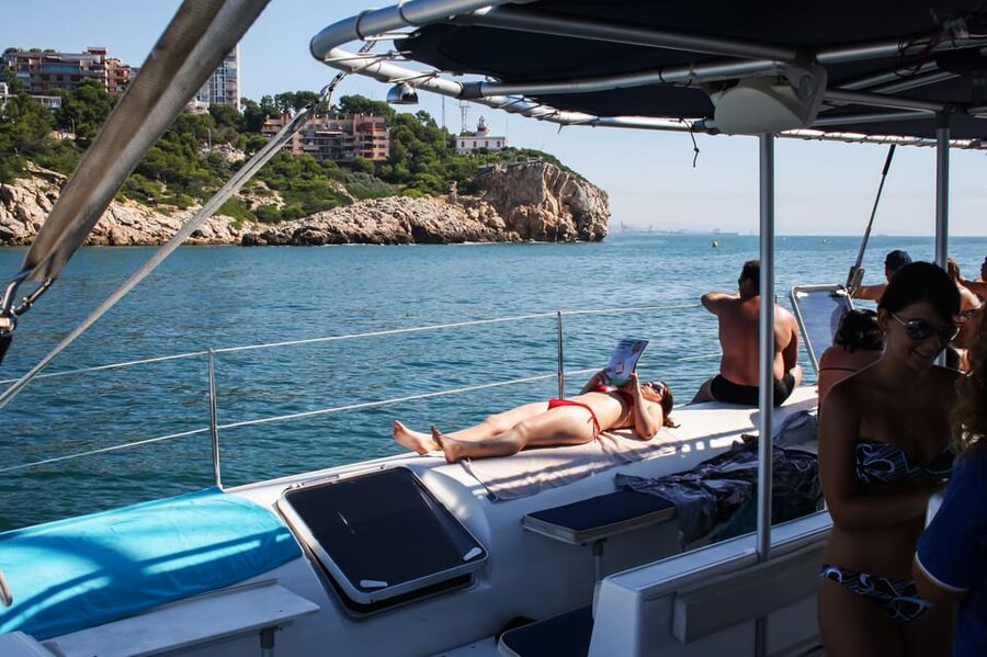 Cambrils: Costa Daurada Sail Catamaran Cruise - Drinks, lunch, and what value really means