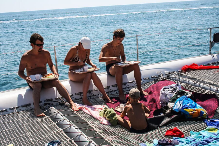 Cambrils: Costa Daurada Sail Catamaran Cruise - The mood on board and how busy it can feel