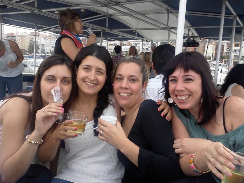 Cambrils: Costa Dorada Catamaran Day Cruise with BBQ Lunch - Setting out from Cambrils for five hours