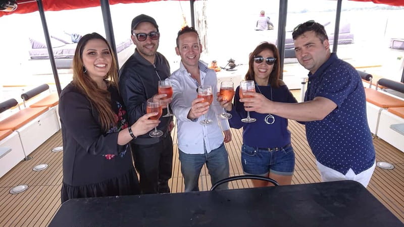 Cambrils/Salou: Coastline Catamaran 2h with drinks, pickup - How the $65 price compares with the experience