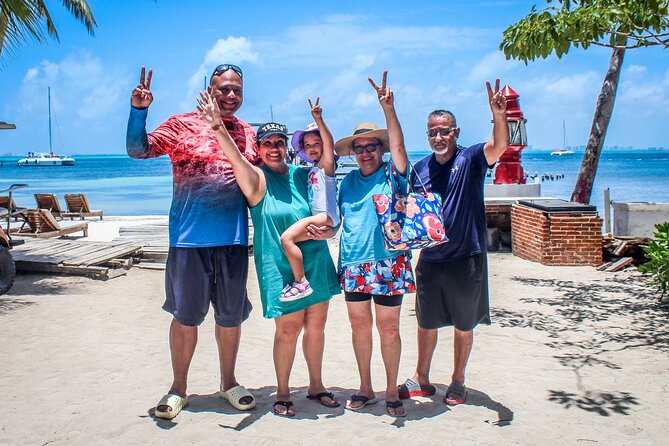 Cancun : All Inclusive Catamaran Tour to Isla Mujeres - Snorkeling before the drinks