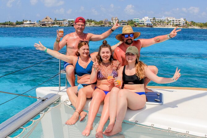 Cancun Catamaran: Isla Mujeres, Snorkeling, Drinks & Buffet Lunch - Isla Mujeres and Playa Norte
