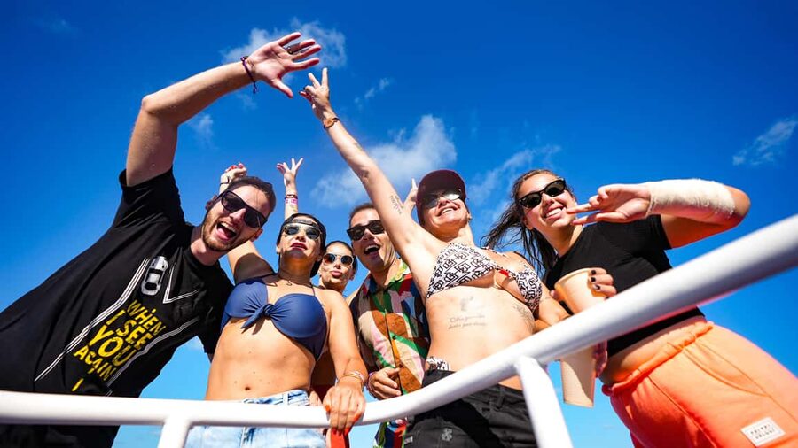 Cancun: Isla Mujeres Catamaran Ride, Open Bar & Buffet Lunch - Key details before you book