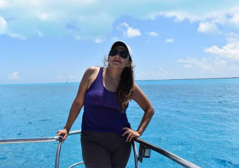 Cancun: Isla Mujeres Catamaran with buffet, drinks & snorkel - Four details that shape the day