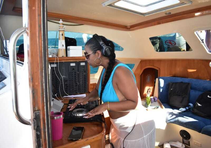 Cancun: Isla Mujeres Only Adults Catamaran, drinks & snorkel - The return sail to Cancun