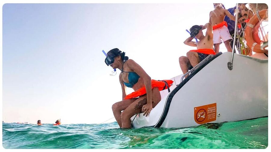 Cancun: Premium Catamaran with Transportation & Dock fee - Who will enjoy this day most?