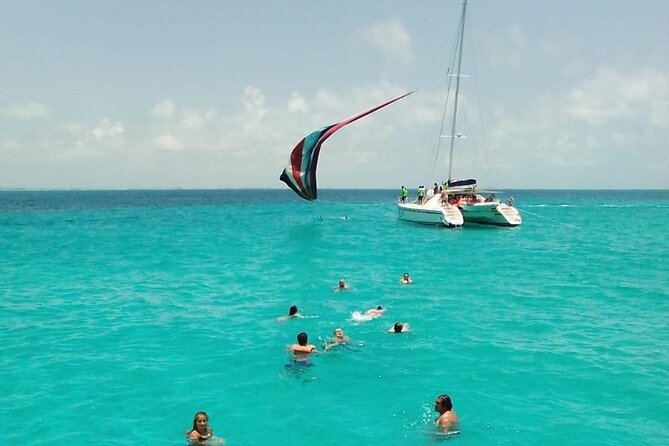 Cancun Sailing Catamaran Islas Mujeres With Luxury Beach Club - The beach club’s 90-minute pause