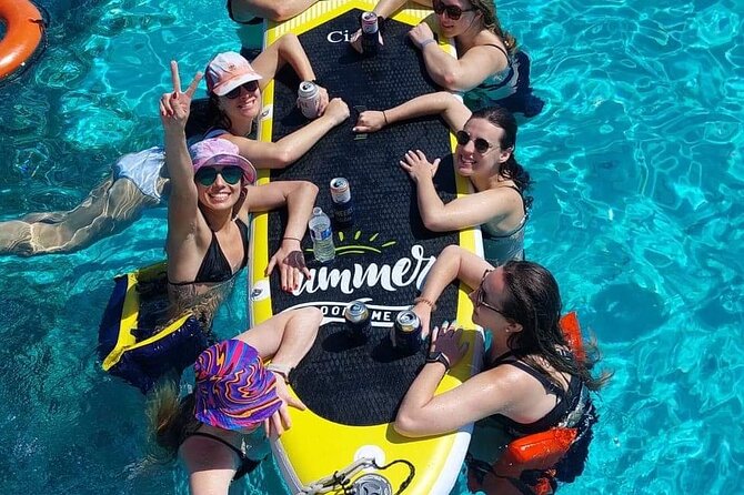 Cancun to Isla Mujeres Private Catamaran Cruising Snorkeling Fun! - The final swim and cruise back to Cancun
