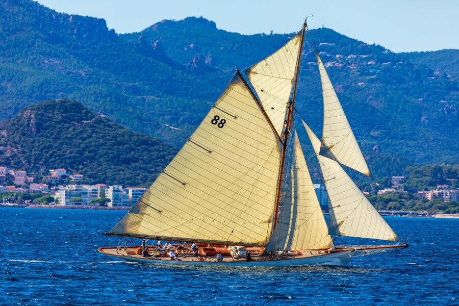 Cannes Royal Regatta Catamaran cruise - Returning to the Old Port at 3 p.m.