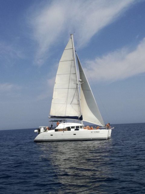 Cannigione: Catamaran daily tour to La Maddalena Archipelago - Practical details before you book
