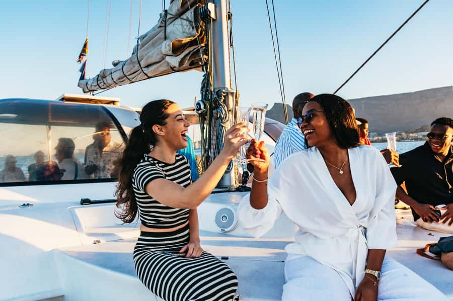 Cape Town: Sunset Catamaran Cruise on Table Bay with Bubbles - Key points at a glance
