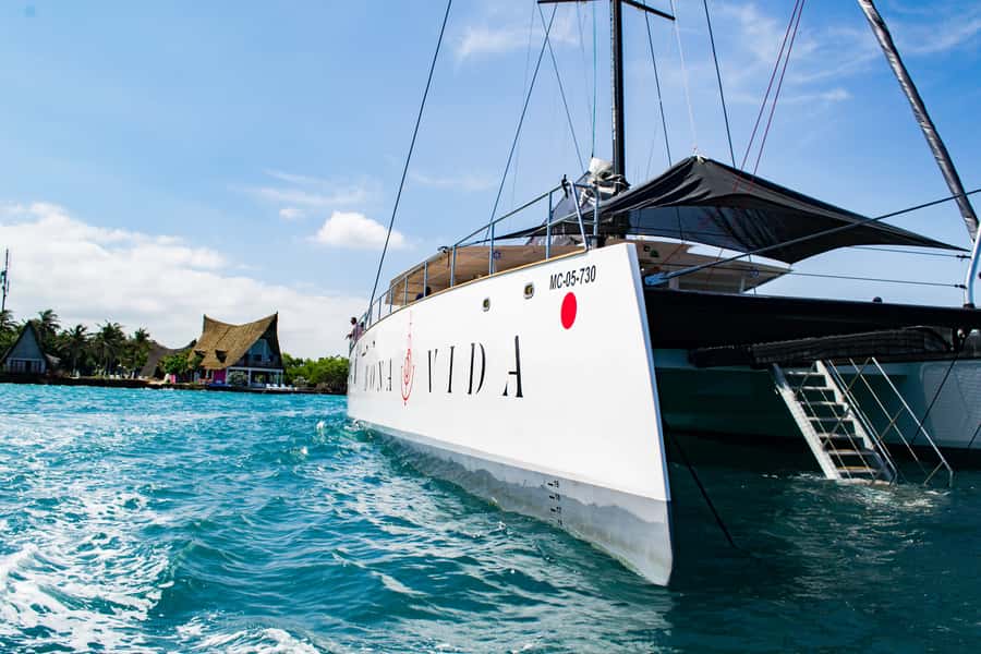 Cartagena: Rosario Islands Catamaran with Lunch and Snorkel - Who will enjoy this day most