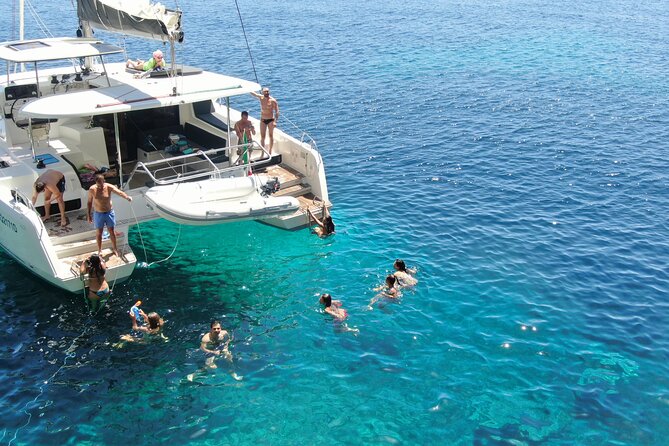 Catamaran Alghero, Catamaran Sailing Day Trip - A food-focused day with Sardinian flavor