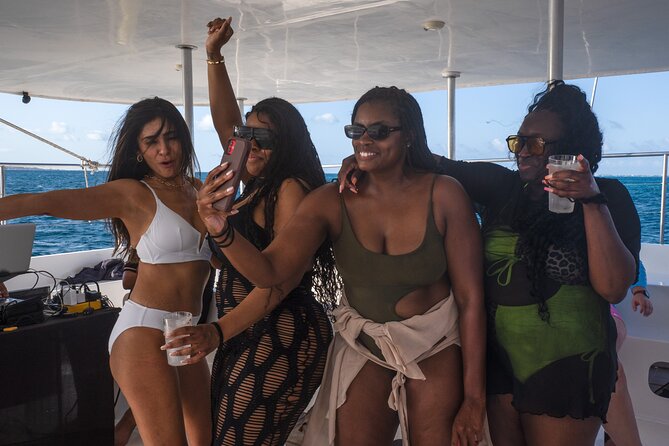 Catamaran Booze Party With Open Bar in Cancun - Who should book this boat party?