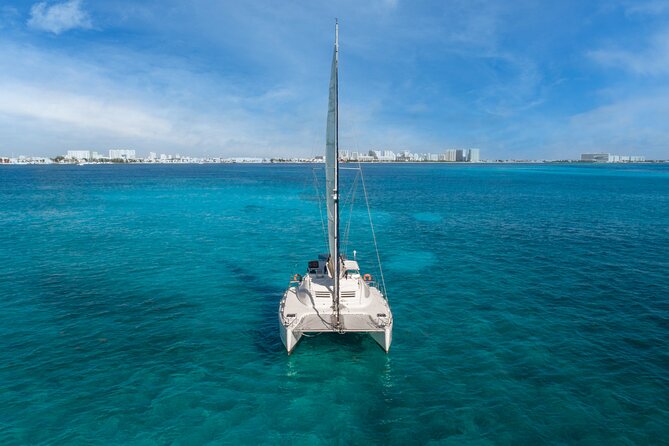 Catamaran Cancun to Isla mujeres Lunch OpenBar and Snorkeling - Who will enjoy this day most