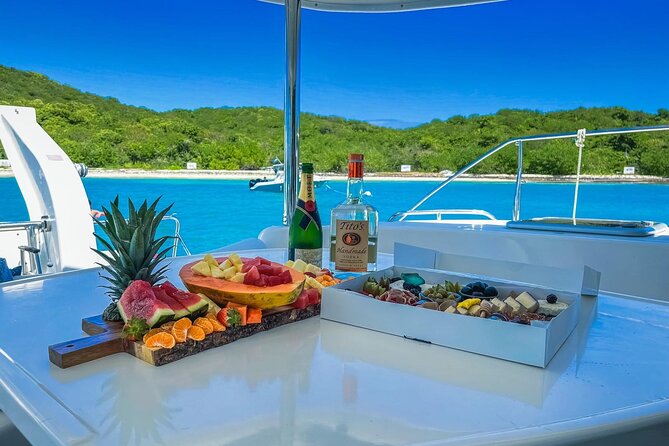 Catamaran Charter Puerto Rico Jenica - Food, drinks, and the shape of the day