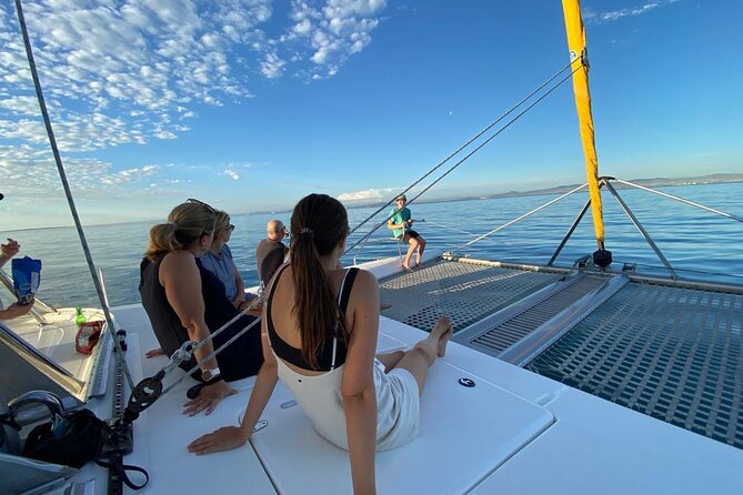 Catamaran Cruise in Cape Town - Table Mountain and the Twelve Apostles from offshore