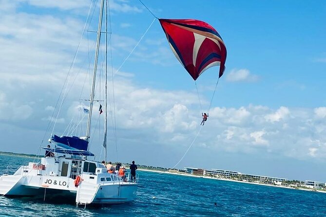 Catamaran Cruise in Riviera Maya With Snorkeling & Beach Club - Should you book it?