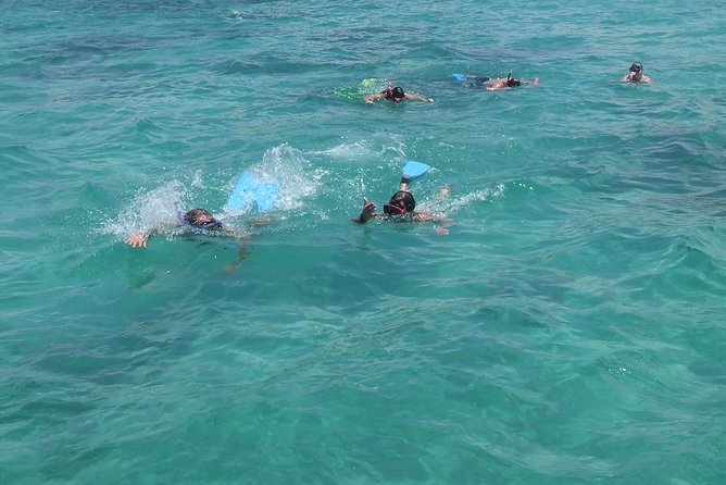 Catamaran Cruise: Isle aux Cerfs, Including BBQ Lunch, in Mauritius - Arriving at Isle aux Cerfs for lunch