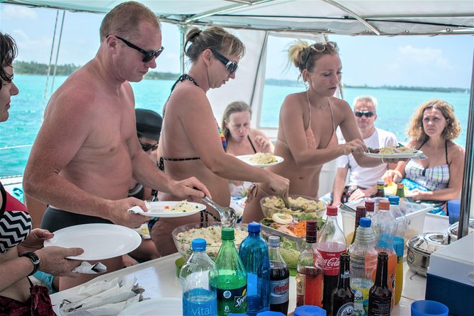 Catamaran cruise to Ile aux cerfs with bbq lunch - What the crew adds to the experience