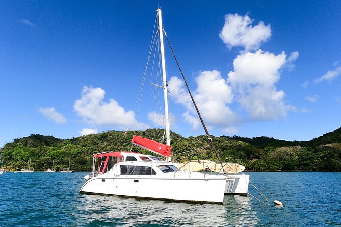Catamaran Day Cruise Caribbean Beaches with Snorkelling and Lunch - A six-hour escape from Colón to the Caribbean