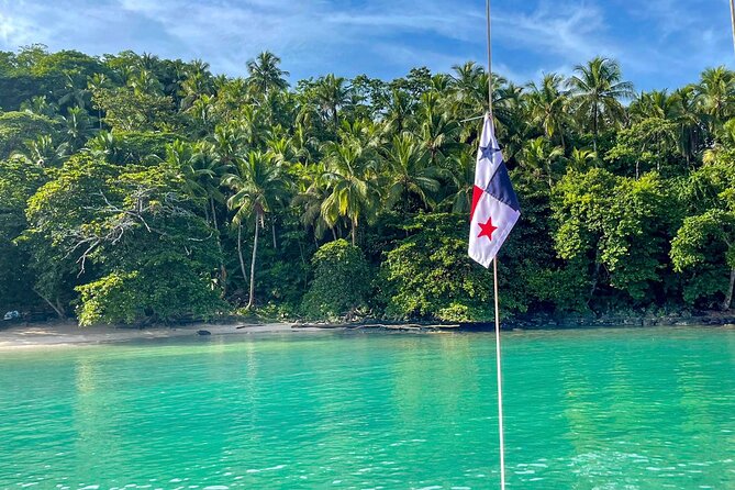 Catamaran Day Cruise Caribbean Beaches with Snorkelling and Lunch - The crew and the feel of the boat
