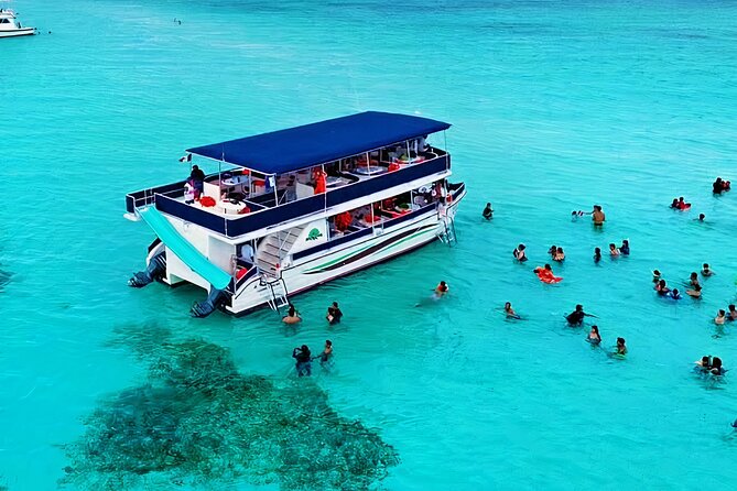 Catamaran Excursion + Open bar + Snorkeling at El Cielo - Starting in San Miguel and getting to the boat