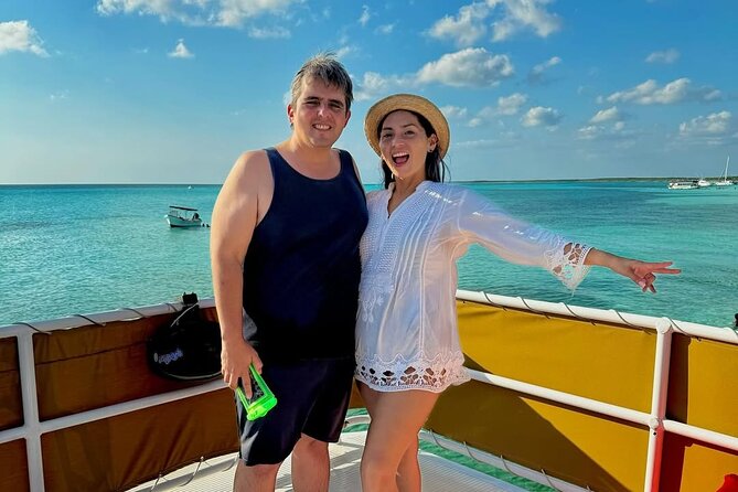 Catamaran Excursion + Open bar + Snorkeling at El Cielo - El Cielito is the relaxed finale