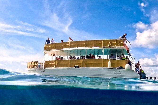 Catamaran Excursion + Open bar + Snorkeling at El Cielo - The real value of the $34 price