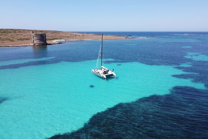 Catamaran excursions in the Asinara island National park - Cruising the Asinara coast