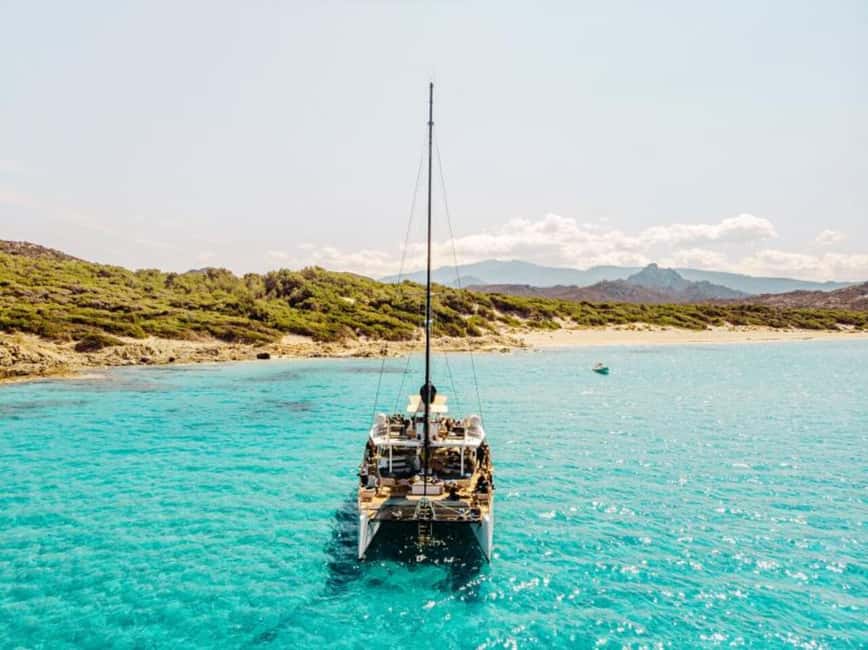 Catamaran half-day excursion - Key points at a glance
