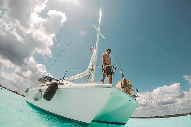 Catamaran Isla Mujeres Drinks and Lunch Party - Key points to know before you book