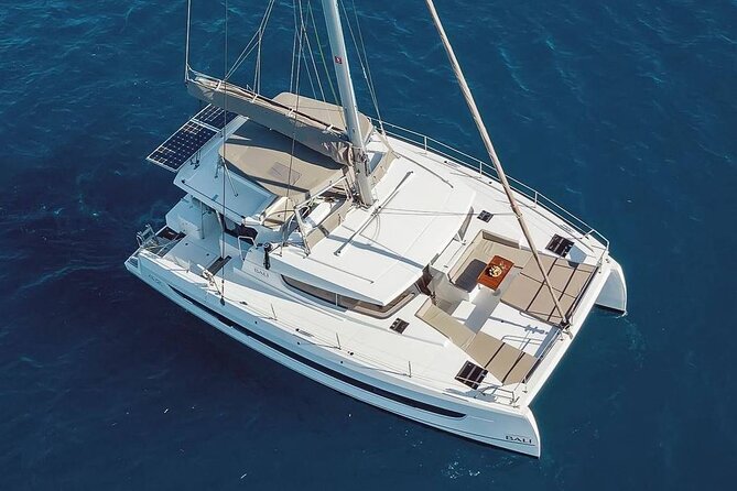 CATAMARAN Kleftiko Poliegos & Round of Milos Lunch with Openbar - The best parts of this Milos sailing day