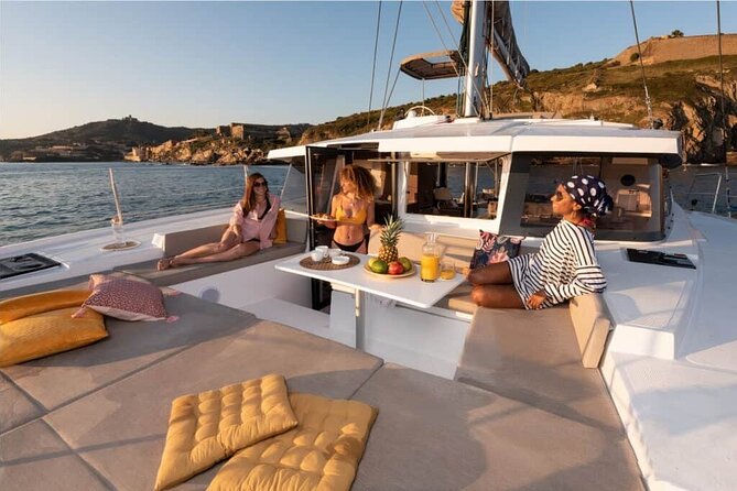 CATAMARAN Kleftiko Poliegos & Round of Milos Lunch with Openbar - Kleftiko’s caves and white cliffs
