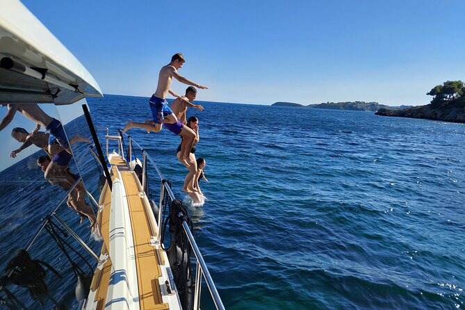 Catamaran Mallorca Eco Experience - Food, fruit, and drinks during the cruise