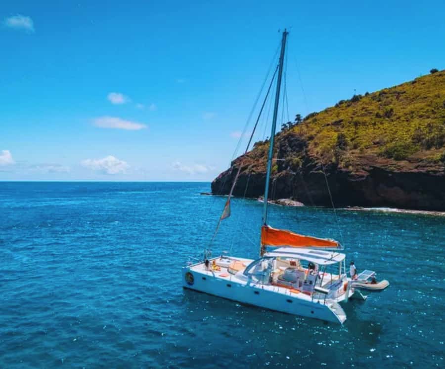 Catamaran Mauritius Cruise in the North Coasts - The Wind Dancer departure from Grand Baie