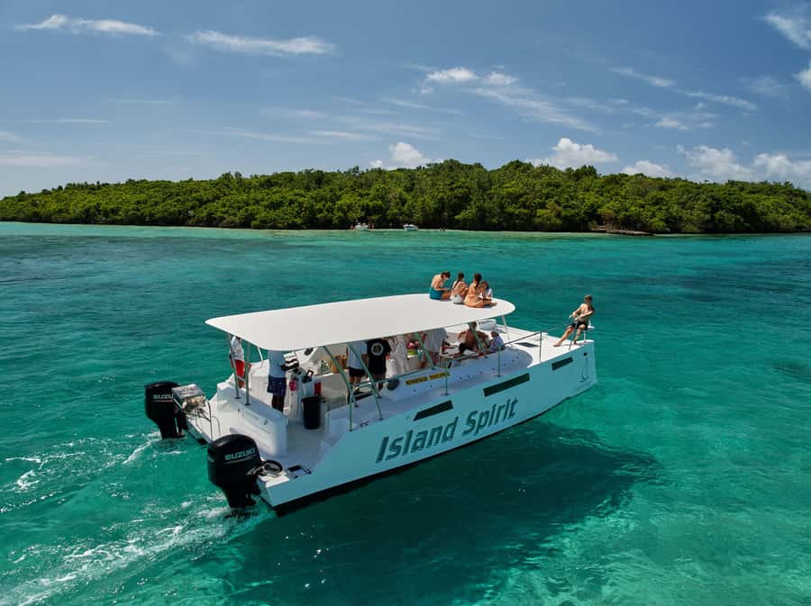Catamaran Mauritius: South East 5 Islands Catamaran Cruises - Key Points to Know Before You Go