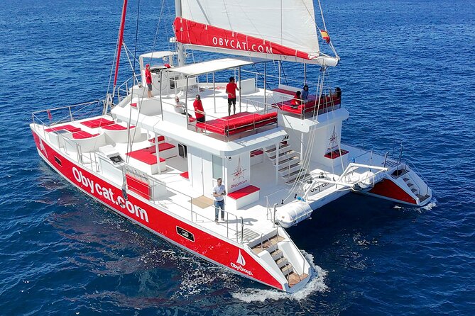 Catamaran Obycat Gran Canaria Tour - What the crew and facilities add
