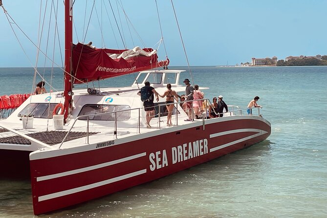 Catamaran Party Cruise and Snorkeling in Montego Bay - What the staff and group size add